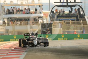 World © Octane Photographic Ltd. Formula 1 – Etihad F1 Grand Prix Abu Dhabi. Scuderia AlphaTauri Honda AT02 – Yuki Tsunoda. Yas Marina Circuit, Abu Dhabi. Saturday 11th December 2021 Practice 3.