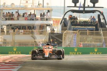 World © Octane Photographic Ltd. Formula 1 – Etihad F1 Grand Prix Abu Dhabi. McLaren F1 Team MCL35M – Daniel Ricciardo. Yas Marina Circuit, Abu Dhabi. Saturday 11th December 2021 Practice 3.
