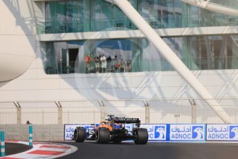 World © Octane Photographic Ltd. Formula 1 – Etihad F1 Grand Prix Abu Dhabi. McLaren F1 Team MCL35M – Daniel Ricciardo. Yas Marina Circuit, Abu Dhabi. Saturday 11th December 2021 Practice 3.