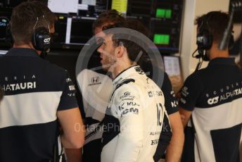 World © Octane Photographic Ltd. Formula 1 – Etihad F1 Grand Prix Abu Dhabi. Scuderia AlphaTauri Honda AT02 – Pierre Gasly. Yas Marina Circuit, Abu Dhabi. Saturday 11th December 2021 Practice 3.
