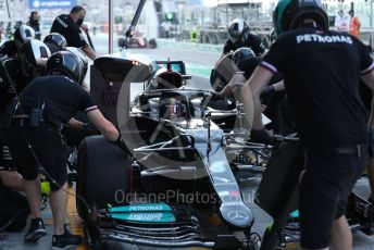 World © Octane Photographic Ltd. Formula 1 – Etihad F1 Grand Prix Abu Dhabi. Mercedes AMG Petronas F1 Team F1 W12 - Lewis Hamilton. Yas Marina Circuit, Abu Dhabi. Saturday 11th December 2021 Practice 3.