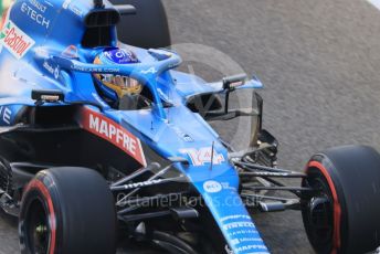 World © Octane Photographic Ltd. Formula 1 – Etihad F1 Grand Prix Abu Dhabi. Alpine F1 Team A521 – Fernando Alonso. Yas Marina Circuit, Abu Dhabi. Saturday 11th December 2021 Qualifying.