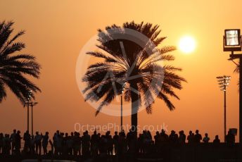 World © Octane Photographic Ltd. Formula 1 – Etihad F1 Grand Prix Abu Dhabi. Crowd on Abu Dhabi Hill at sunset. Yas Marina Circuit, Abu Dhabi. Saturday 11th December 2021 Qualifying.