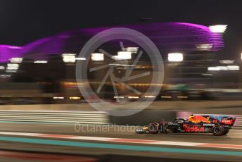 World © Octane Photographic Ltd. Formula 1 – Etihad F1 Grand Prix Abu Dhabi. Red Bull Racing Honda RB16B – Sergio Perez. Yas Marina Circuit, Abu Dhabi. Saturday 11th December 2021 Qualifying.
