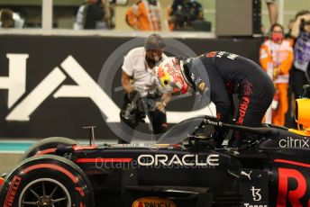 World © Octane Photographic Ltd. Formula 1 – Etihad F1 Grand Prix Abu Dhabi. Red Bull Racing Honda RB16B – Max Verstappen. Yas Marina Circuit, Abu Dhabi. Saturday 11th December 2021 Qualifying.