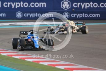 World © Octane Photographic Ltd. Formula 1 – Etihad F1 Grand Prix Abu Dhabi. Alpine F1 Team A521 – Fernando Alonso and Scuderia AlphaTauri Honda AT02 – Pierre Gasly. Yas Marina Circuit, Abu Dhabi. Sunday 12th December 2021 Green Flag Lap.