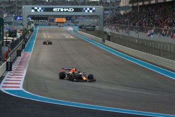 World © Octane Photographic Ltd. Formula 1 – Etihad F1 Grand Prix Abu Dhabi. Red Bull Racing Honda RB16B – Max Verstappen and Sergio Perez. Yas Marina Circuit, Abu Dhabi. Sunday 12th December 2021 Race.