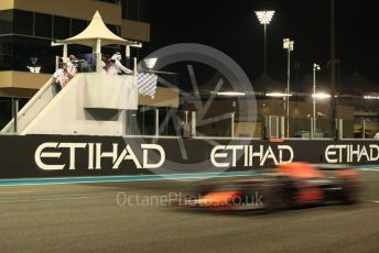 World © Octane Photographic Ltd. Formula 1 – Etihad F1 Grand Prix Abu Dhabi. Red Bull Racing Honda RB16B – Max Verstappen crosses the line to become world champion. Yas Marina Circuit, Abu Dhabi. Sunday 12th December 2021 Podium and post race celebrations.