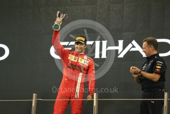 World © Octane Photographic Ltd. Formula 1 – Etihad F1 Grand Prix Abu Dhabi. Christian Horner - Team Principal of Red Bull Racing and Scuderia Ferrari Mission Winnow SF21 – Carlos Sainz. Yas Marina Circuit, Abu Dhabi. Sunday 12th December 2021.
