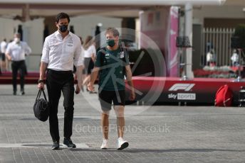 World © Octane Photographic Ltd. Formula 1 – Etihad F1 Grand Prix Abu Dhabi. Toto Wolff - Executive Director & Head of Mercedes - Benz Motorsport and Aston Martin Cognizant F1 Team AMR21 – Sebastian Vettel. . Yas Marina Circuit, Abu Dhabi. Saturday 11th December 2021.