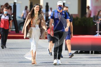 World © Octane Photographic Ltd. Formula 1 – Etihad F1 Grand Prix Abu Dhabi. Williams Racing FW43B – Nicholas Latifi and girlfriend Sandra Dziwiszek. Yas Marina Circuit, Abu Dhabi. Sunday 12th December 2021 Paddock and Setup.