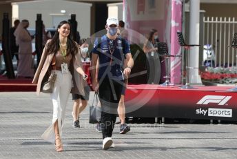 World © Octane Photographic Ltd. Formula 1 – Etihad F1 Grand Prix Abu Dhabi. Williams Racing FW43B – Nicholas Latifi and girlfriend Sandra Dziwiszek. Yas Marina Circuit, Abu Dhabi. Sunday 12th December 2021 Paddock and Setup.