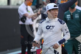 World © Octane Photographic Ltd. Formula 1 – Etihad F1 Grand Prix Abu Dhabi. Scuderia AlphaTauri Honda AT02 – Yuki Tsunoda. Yas Marina Circuit, Abu Dhabi. Sunday 12th December 2021 Drivers’ Parade.