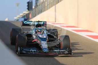 World © Octane Photographic Ltd. Formula 1 – F1 Young Driver and Tyre Test. Alfa Romeo Racing Orlen Mule Car – Guanyu Zhou. Yas Marina Circuit, Abu Dhabi. Tuesday 14th December 2021.