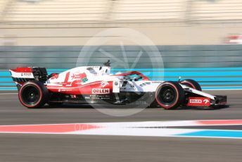 World © Octane Photographic Ltd. Formula 1 – F1 Young Driver and Tyre Test. Alfa Romeo Racing Orlen Mule Car – Guanyu Zhou. Yas Marina Circuit, Abu Dhabi. Tuesday 14th December 2021.