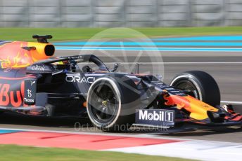 World © Octane Photographic Ltd. Formula 1 – F1 Young Driver and Tyre Test. Red Bull Racing Honda Mule Car – Sergio Perez. Yas Marina Circuit, Abu Dhabi. Tuesday 14th December 2021.