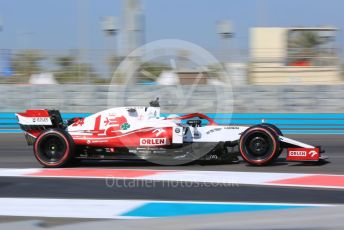 World © Octane Photographic Ltd. Formula 1 – F1 Young Driver and Tyre Test. Alfa Romeo Racing Orlen Mule Car – Guanyu Zhou. Yas Marina Circuit, Abu Dhabi. Tuesday 14th December 2021.
