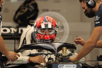 World © Octane Photographic Ltd. Formula 1 – F1 Young Driver and Tyre Test. Scuderia AlphaTauri Honda Mule Car – Pierre Gasly. Yas Marina Circuit, Abu Dhabi. Tuesday 14th December 2021.