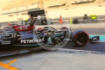 World © Octane Photographic Ltd. Formula 1 – F1 Young Driver and Tyre Test. Mercedes AMG Petronas F1 Team Mule Car – George Russell. Yas Marina Circuit, Abu Dhabi. Tuesday 14th December 2021.