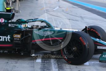 World © Octane Photographic Ltd. Formula 1 – F1 Young Driver and Tyre Test. Aston Martin Cognizant F1 Team Mule Car – Lance Stroll. Yas Marina Circuit, Abu Dhabi. Tuesday 14th December 2021.