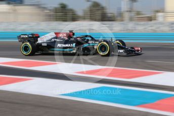 World © Octane Photographic Ltd. Formula 1 – F1 Young Driver and Tyre Test. Mercedes AMG Petronas F1 Team Mule Car – Nick de Vries. Yas Marina Circuit, Abu Dhabi. Tuesday 14th December 2021.
