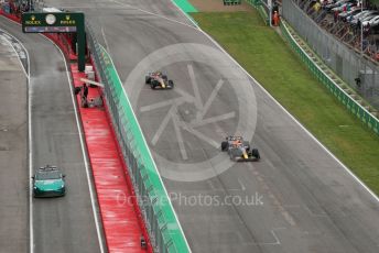 World © Octane Photographic Ltd. Formula 1 – Emilia Romagna Grand Prix – Imola, Italy. Friday 24th April 2022 Race. Oracle Red Bull Racing RB18 – Max Verstappen and Sergio Perez.