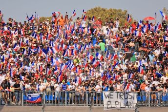 World © Octane Photographic Ltd. Formula 1 – French Grand Prix - Paul Ricard - Le Castellet. Sunday 24th July 2022 Race. The crowd at race start race in the grandstands.