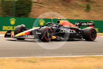 World © Octane Photographic Ltd. Formula 1 – Formula 1 – Hungarian Grand Prix - Hungaroring, Hungary. Saturday 30th July 2022 Qualifying. Oracle Red Bull Racing RB18 – Sergio Perez.