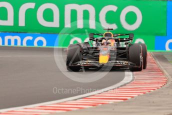 World © Octane Photographic Ltd. Formula 1 – Formula 1 – Hungarian Grand Prix - Hungaroring, Hungary. Saturday 30th July 2022 Qualifying. Oracle Red Bull Racing RB18 – Max Verstappen.