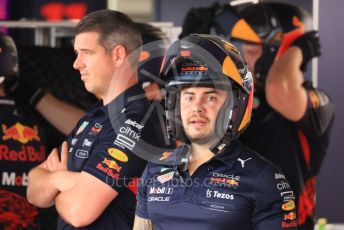 World © Octane Photographic Ltd. Formula 1 – Japanese Grand Prix - Suzuka Circuit, Japan. Thursday 6th October 2022. Pitlane. Oracle Red Bull Racing RB18 pitstop practice.