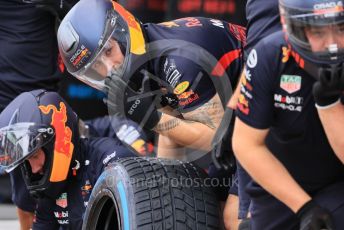 World © Octane Photographic Ltd. Formula 1 – Japanese Grand Prix - Suzuka Circuit, Japan. Thursday 6th October 2022. Pitlane. Oracle Red Bull Racing RB18 pitstop practice.