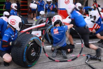 World © Octane Photographic Ltd. Formula 1 – Japanese Grand Prix - Suzuka Circuit, Japan. Thursday 6th October 2022. Pitlane. Haas F1 Team VF-22pitstop practice.