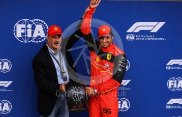 World © Octane Photographic Ltd. Formula 1 – British Grand Prix - Silverstone. Saturday 2nd July 2022. Qualifying. Scuderia Ferrari F1-75 - Carlos Sainz and Nigel Mansell,