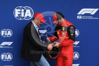 World © Octane Photographic Ltd. Formula 1 – British Grand Prix - Silverstone. Saturday 2nd July 2022. Qualifying. Scuderia Ferrari F1-75 - Carlos Sainz and Nigel Mansell,