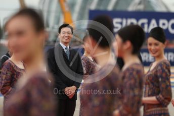 World © Octane Photographic Ltd. Formula 1 – Singapore Grand Prix - Marina Bay, Singapore. Sunday 2nd October 2022. Drivers’ parade. Singapore Airlines Cabin Crew.