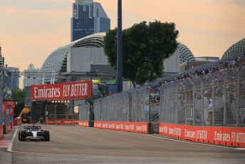 World © Octane Photographic Ltd. Formula 1 – Singapore Grand Prix - Marina Bay, Singapore. Friday 30th September 2022. Practice 1.  Williams Racing FW44 - Alex Albon.