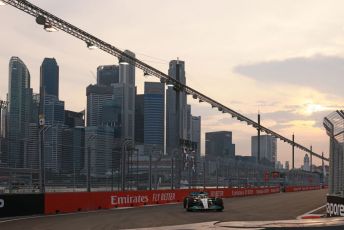 World © Octane Photographic Ltd. Formula 1 – Singapore Grand Prix - Marina Bay, Singapore. Friday 30th September 2022. Practice 1. Mercedes-AMG Petronas F1 Team F1 W13 - Lewis Hamilton.