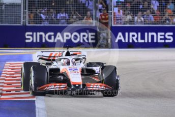World © Octane Photographic Ltd. Formula 1 – Singapore Grand Prix - Marina Bay, Singapore. Friday 30th September 2022. Practice 2. Haas F1 Team VF-22 - Kevin Magnussen.