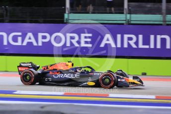 World © Octane Photographic Ltd. Formula 1 – Singapore Grand Prix - Marina Bay, Singapore. Friday 30th September 2022. Practice 2. Oracle Red Bull Racing RB18 – Sergio Perez.