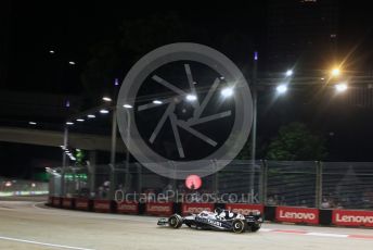 World © Octane Photographic Ltd. Formula 1 – Singapore Grand Prix - Marina Bay, Singapore. Friday 30th September 2022. Practice 2. Scuderia AlphaTauri AT03 - Pierre Gasly.