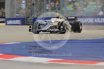 World © Octane Photographic Ltd. Formula 1 – Singapore Grand Prix - Marina Bay, Singapore. Saturday 1st October 2022. Practice 3. Scuderia AlphaTauri AT03 - Yuki Tsunoda.