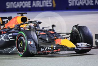 World © Octane Photographic Ltd. Formula 1 – Singapore Grand Prix - Marina Bay, Singapore. Saturday 1st October 2022. Qualifying. Oracle Red Bull Racing RB18 – Max Verstappen.