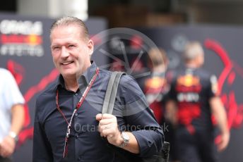 World © Octane Photographic Ltd. Formula 1 – Singapore Grand Prix - Marina Bay, Singapore. Saturday 1st October 2022. Paddock. Oracle Red Bull Racing – Max Verstappen's father, Jos Verstappen.