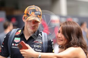 World © Octane Photographic Ltd. Formula 1 – Singapore Grand Prix - Marina Bay, Singapore. Saturday 1st October 2022. Paddock. Oracle Red Bull Racing RB18 – Max Verstappen.