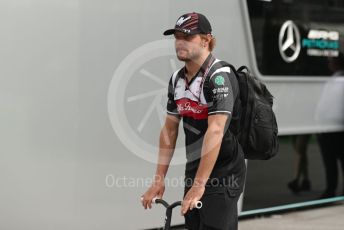 World © Octane Photographic Ltd. Formula 1 – Singapore Grand Prix - Marina Bay, Singapore. Sunday 2nd October 2022. Arrivals. Alfa Romeo F1 Team Orlen C42 - Valtteri Bottas.
