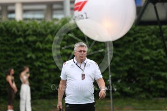 World © Octane Photographic Ltd. Formula 1 – Singapore Grand Prix - Marina Bay, Singapore. Sunday 2nd October 2022. Arrivals. BWT Alpine F1 Team
Principal – Otmar Szafnauer