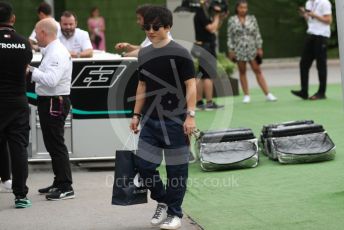 World © Octane Photographic Ltd. Formula 1 – Singapore Grand Prix - Marina Bay, Singapore. Sunday 2nd October 2022. Arrivals. Scuderia AlphaTauri AT03 - Yuki Tsunoda.