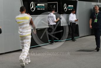 World © Octane Photographic Ltd. Formula 1 – Singapore Grand Prix - Marina Bay, Singapore. Sunday 2nd October 2022. Arrivals. Mercedes-AMG Petronas F1 Team F1 W13 - Lewis Hamilton.