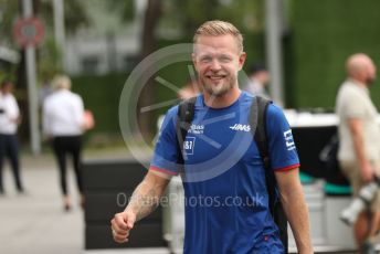 World © Octane Photographic Ltd. Formula 1 – Singapore Grand Prix - Marina Bay, Singapore. Sunday 2nd October 2022. Arrivals. Haas F1 Team VF-22 - Kevin Magnussen.