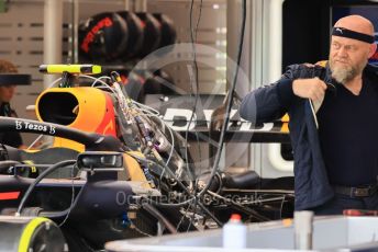 World © Octane Photographic Ltd. Formula 1 – Singapore Grand Prix - Marina Bay, Singapore. Thursday 29th September 2022. Pitlane. Oracle Red Bull Racing RB18.